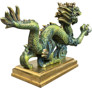 Статуэтка из массива ольхи "Зелёный восточный дракон"